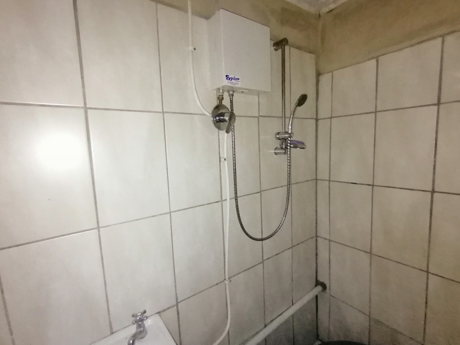 3 Bedroom Property for Sale in Ekuphumleni Western Cape